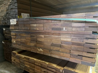 Ca. 73x Guyana Ipé Planken Geschaafd, 25x90mm, lengte 305cm